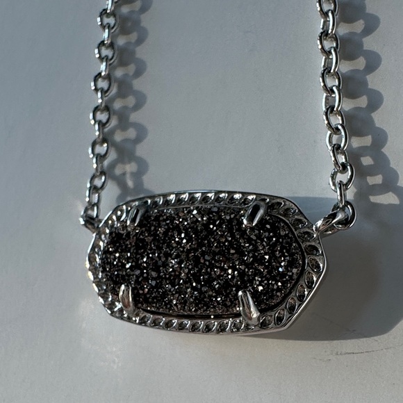 Kendra Scott Silver Pendant Necklace in Platinum Drusy - Picture 8 of 16